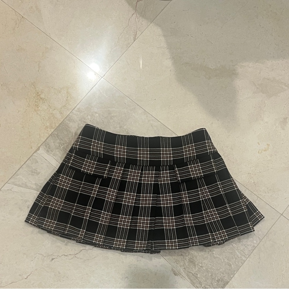 Alice + Olivia Black and White Plaid Mini Skirt